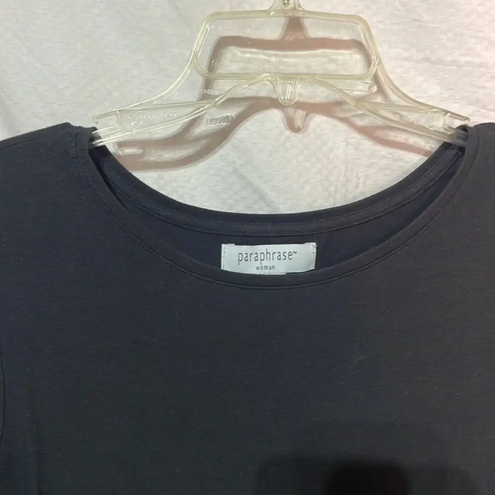 Paraphrase 2x black 3/4 sleeve simple black slight scoop neck cotton spandex euc